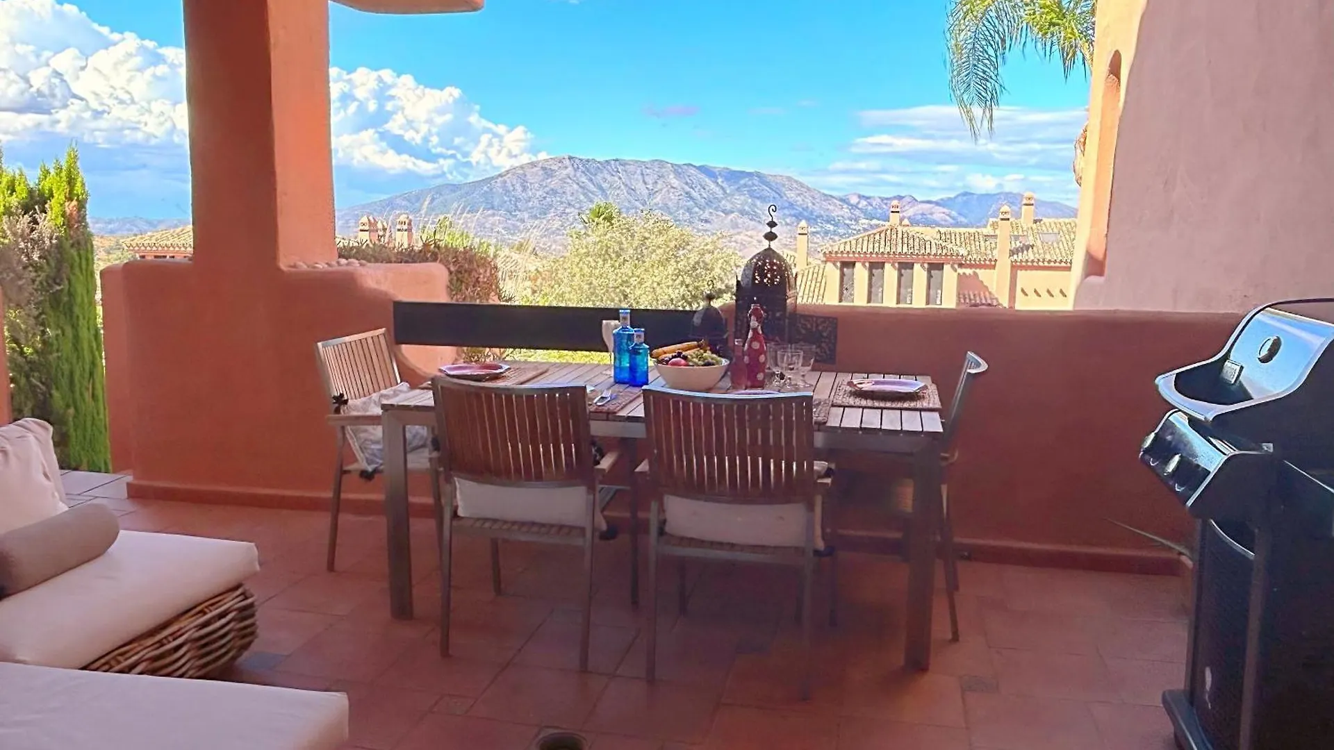 Luxurious 2 Bedroom Garden Apartment At El Soto Free Golf - Gym- Tennis - Paddle Ojen